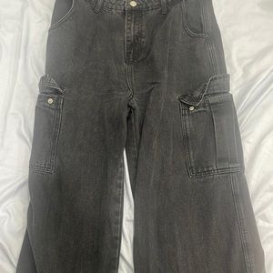 Great Cargos that are in perfect shape and can be worn to every day outing